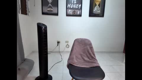 DollarHot30 online show from January 10, 1:55 am