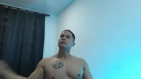 Domimick Crawford online show from February 10, 10:09 pm