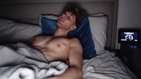 Alex...  online show from November 11, 7:13 am