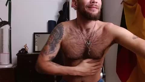 Logan - INDEPENDET MODEL online show from March 16, 12:53 pm