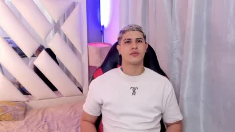 DOMI online show from April 20, 3:09 am