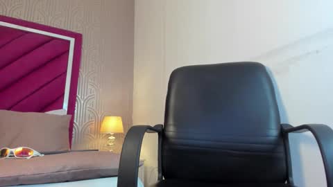 Dominic foox online show from March 12, 5:09 pm