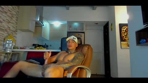 Snapshot of dominiofit chatting on October 2, 3:54 am Only fans Ronnie col---InstaRonniecolleman online show from October 2, 3:54 am