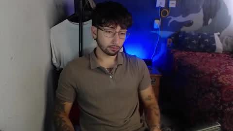 dominus_kane online show from November 22, 4:12 am