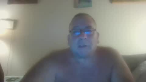 Donnyp online show from October 3, 1:21 am