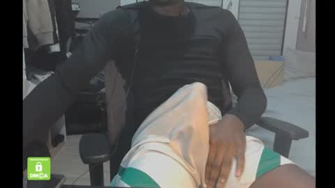 doomdrag3 online show from April 7, 1:22 pm