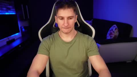 Dorian Reyes online show from January 2, 10:11 pm