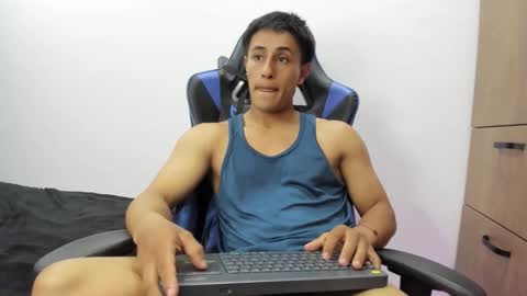 dorman_boy online show from November 6, 6:27 am