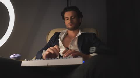 Keen online show from March 3, 4:01 am