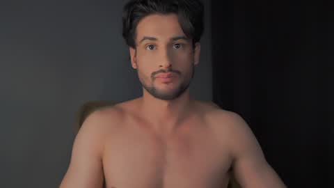 Keen online show from December 14, 1:06 am