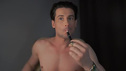 Keen online show from December 5, 4:23 pm