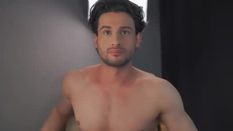 Keen online show from February 16, 10:10 pm