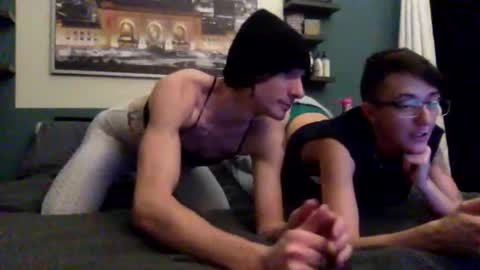 Douxi online show from November 30, 7:10 am