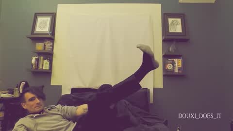 Douxi online show from December 14, 5:47 am