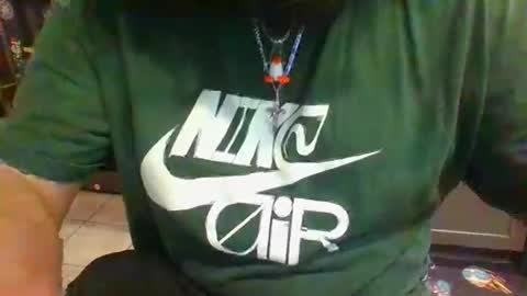 Dpenguino online show from November 26, 5:05 pm