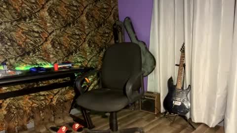 MrPirated online show from January 5, 12:42 am