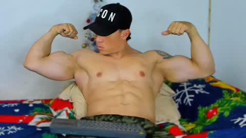 Snapshot of drake_xion1 chatting on December 29, 7:54 pm drake_xion1 online show from December 29, 7:54 pm