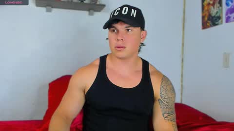 Snapshot of drake_xion1 chatting on February 9, 10:00 pm drake_xion1 online show from February 9, 10:00 pm