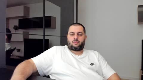 Draven A online show from January 9, 4:52 am