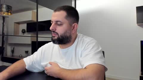 Draven A online show from February 12, 2:24 am