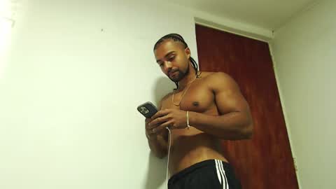 S.K..maorisa98 VIDEOS SEXHARD PPBOY 55TASTEPROTEIN online show from March 3, 12:43 pm