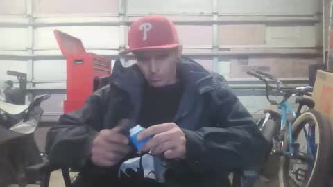 Snapshot of duggerl634 chatting on October 14, 12:06 am levi online show from October 14, 12:06 am