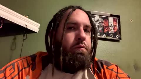 durkdiggler42 online show from March 5, 9:16 am