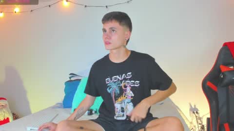 Dustin Levy online show from December 16, 1:42 am