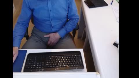 dutchpornking2 online show from November 13, 9:14 am