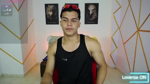 dwayne_brown online show from February 24, 8:36 pm