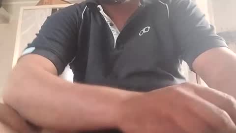 Rockhandsome online show from April 18, 1:40 am