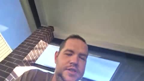 dylanma93 online show from April 21, 5:46 am