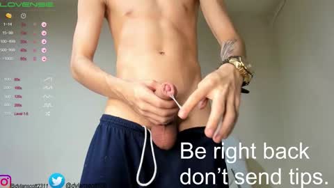 dylanscott_106 online show from December 19, 11:23 pm