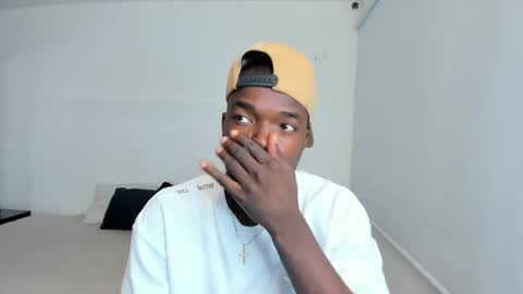 Dylan Taylor online show from March 12, 3:02 am