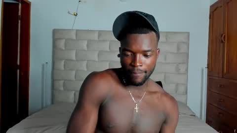 Dylan Taylor online show from February 20, 6:19 am