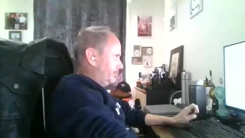 Snapshot of eastmidssoul chatting on September 9, 7:52 am eastmidssoul online show from September 9, 7:52 am