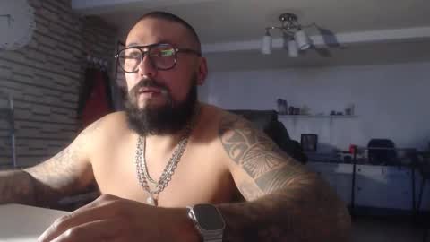 edgarram83 online show from November 13, 11:41 pm