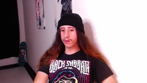 Snapshot of edward_chann chatting on December 16, 4:55 am edward_chann online show from December 16, 4:55 am