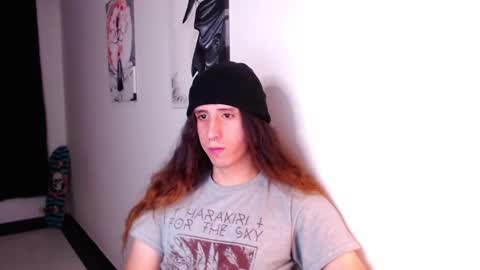 Snapshot of edward_chann chatting on February 2, 4:05 am edward_chann online show from February 2, 4:05 am