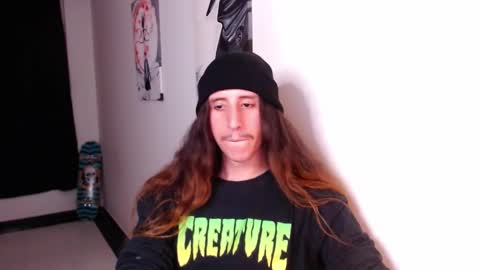 Snapshot of edward_chann chatting on December 12, 3:10 am edward_chann online show from December 12, 3:10 am