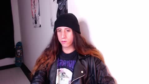 Snapshot of edward_chann chatting on January 30, 2:38 am edward_chann online show from January 30, 2:38 am