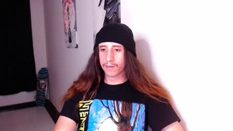 Snapshot of edward_chann chatting on December 14, 12:01 am edward_chann online show from December 14, 12:01 am