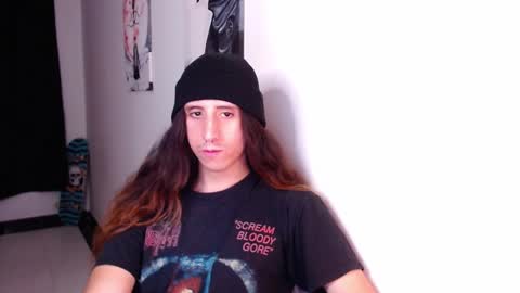 Snapshot of edward_chann chatting on March 2, 2:30 am edward_chann online show from March 2, 2:30 am