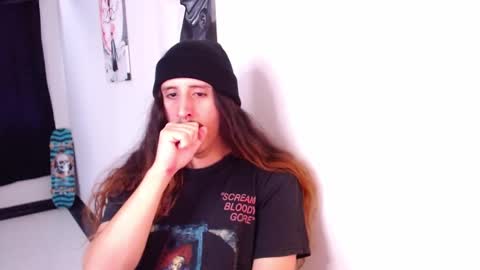 Snapshot of edward_chann chatting on January 9, 5:54 pm edward_chann online show from January 9, 5:54 pm