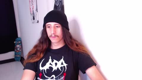Snapshot of edward_chann chatting on January 10, 9:42 pm edward_chann online show from January 10, 9:42 pm