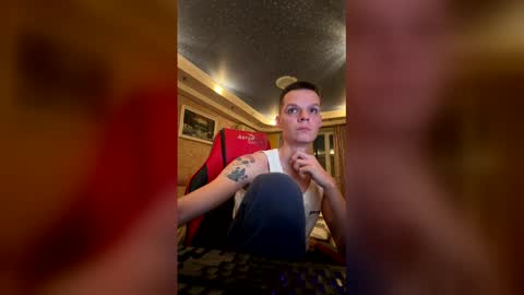 edward secret online show from February 7, 3:40 pm