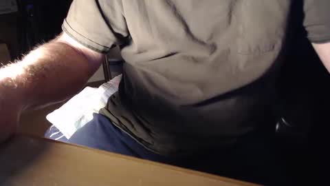 Snapshot of eeyoreeeyore chatting on October 12, 2:38 am eeyoreeeyore online show from October 12, 2:38 am