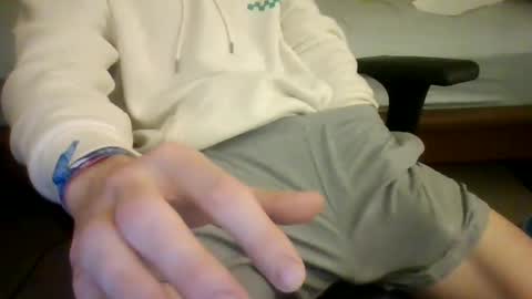 eframm online show from December 11, 10:49 pm