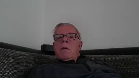 eisbaer1957 online show from January 1, 8:35 am