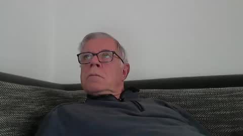 eisbaer1957 online show from December 8, 8:30 am